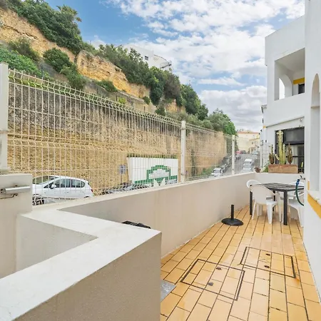 Madalena Apartment